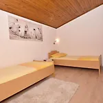 Mladen
