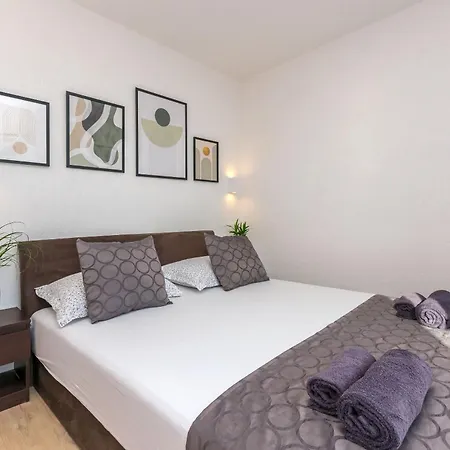Apartment Mladen Duce