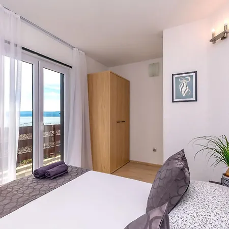 Mladen Apartment Duce