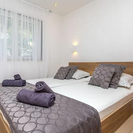 Mladen Apartment *