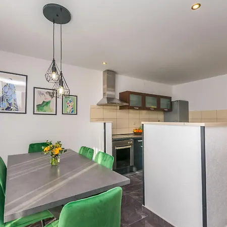 Apartman Mladen Duce