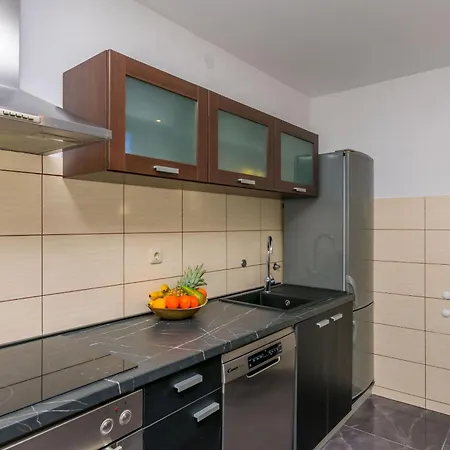 Apartment Mladen