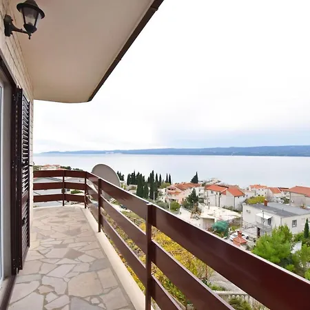 Apartment Mladen