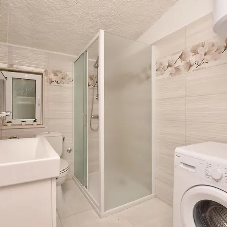 Apartment Mladen