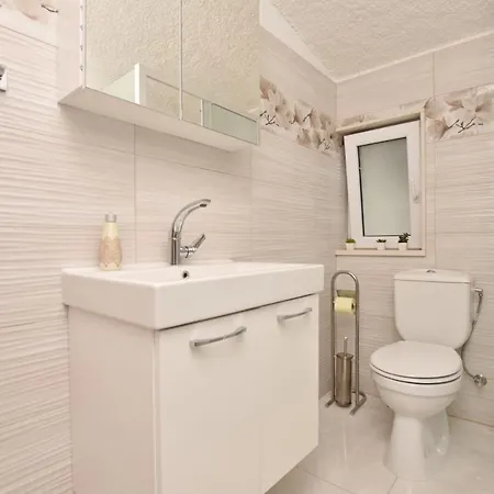 Apartment Mladen